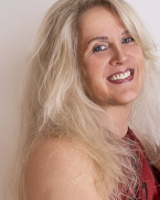 Medium Michaela - Zigeunerkarten - Kipperkarten - Chakren Reinigung - Tarot und Kartenlegen - Lichtarbeit