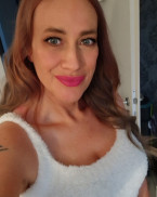 AVELINA - Hellsehen ohne Hilfsmittel - Reiki - Spirituelles Heilen - Hellsehen und Wahrsagen - Kipperkarten