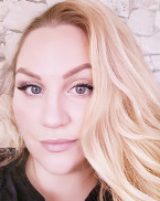 Mariann - Tarot und Kartenlegen - Hellsehen mit Hilfsmittel - Lichtarbeit - Hellsehen und Wahrsagen - Medium und Channeling